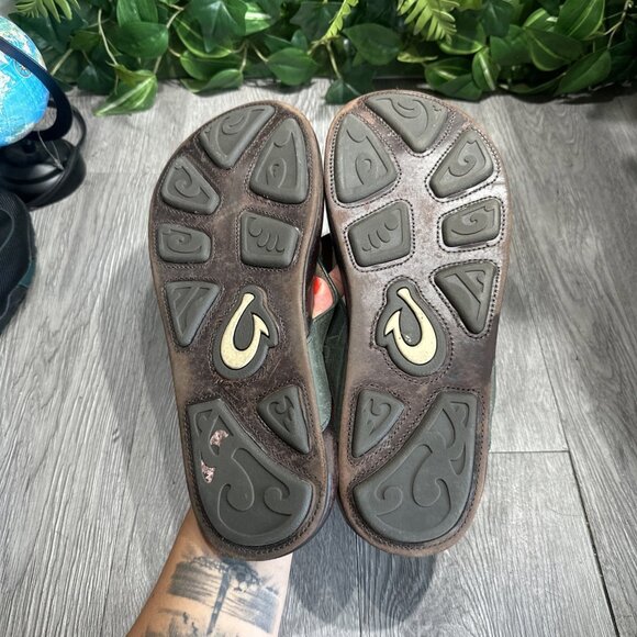 OLUKAI  Kohana Kai Flip Flop Sandals Etched Leather Sea Turtle Men’ Sz 11 EU 44